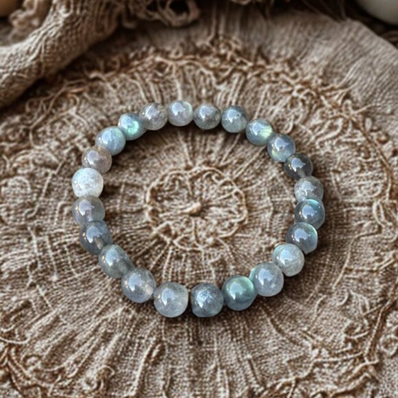Natural Labradorite Gemstone Beaded Bracelet - Handmade 8mm Reiki Jewelry - Picture 4 of 6
